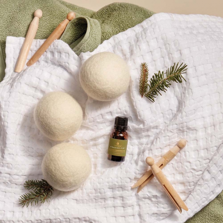 Thymes Ensemble de boules en laine pour sécheuse  et d'huile parfumée pour lessive